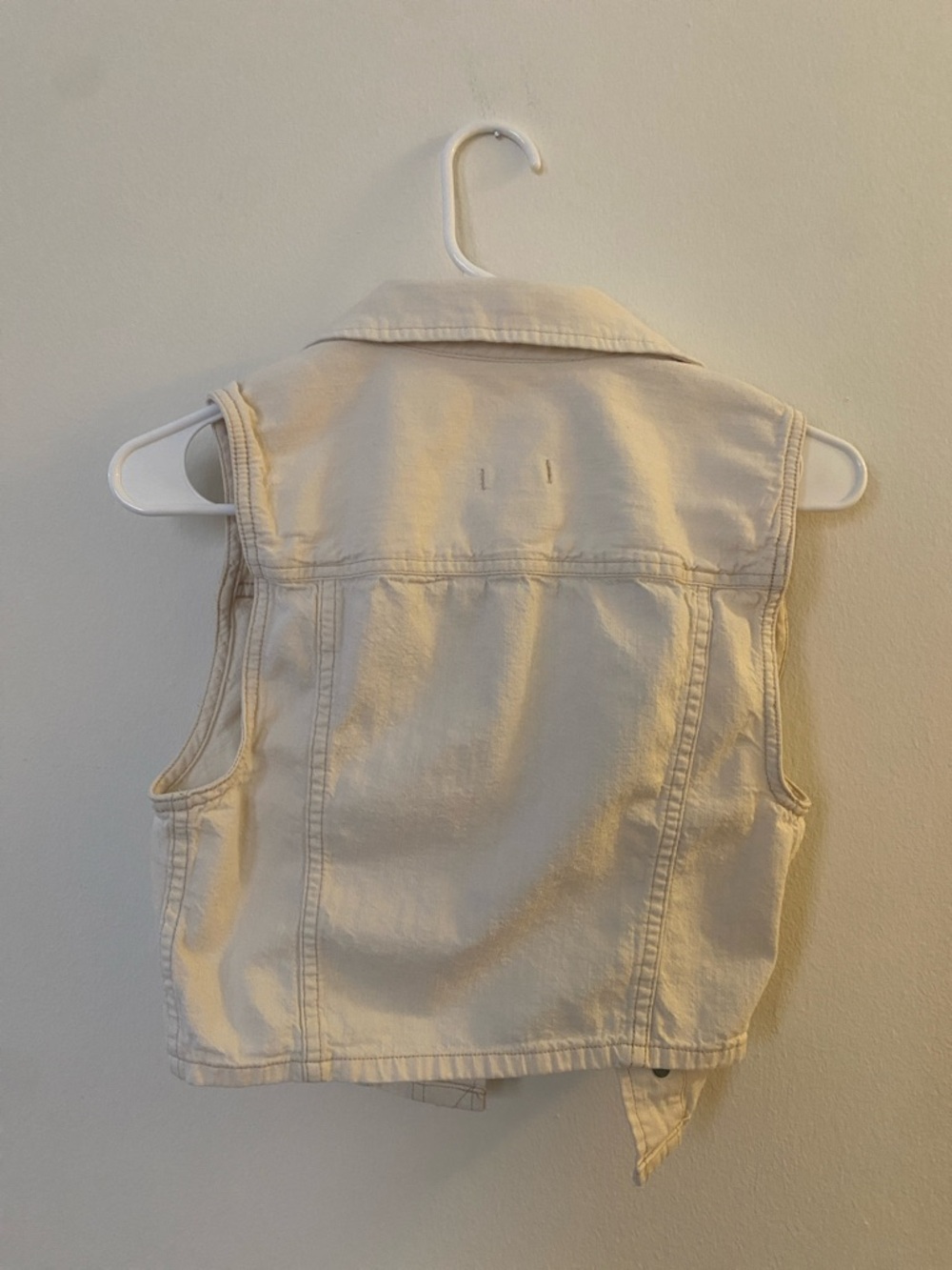 Madewell Off-White Denim Vest with Button Front - Picture 3 of 3